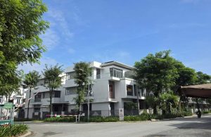 Phố Đông Village 5 tầng MT đường 20m, sổ hồng cần bán gấp