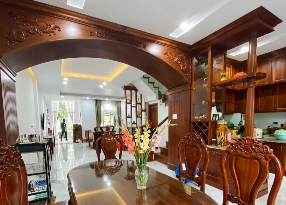 Biệt thự Sol Villas cho thuê đủ nội thất, cạnh hồ bơi giá 25 tr