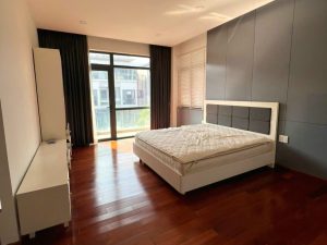 Cho thuê biệt thự Phố Đông Village full nội thất 10x20m, Nhà đẹp.