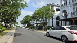 Biệt thự song lập Sol Villas vị thế độc tôn đ/diện công viên bán gấp! Độc quyền bởi Phố Đông Villas.